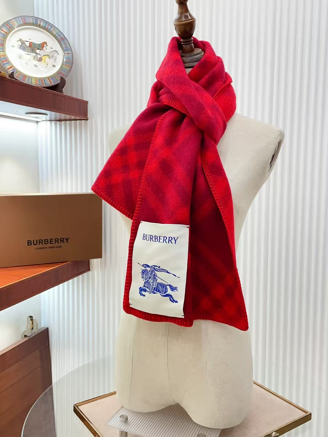Double sided plaid scarf