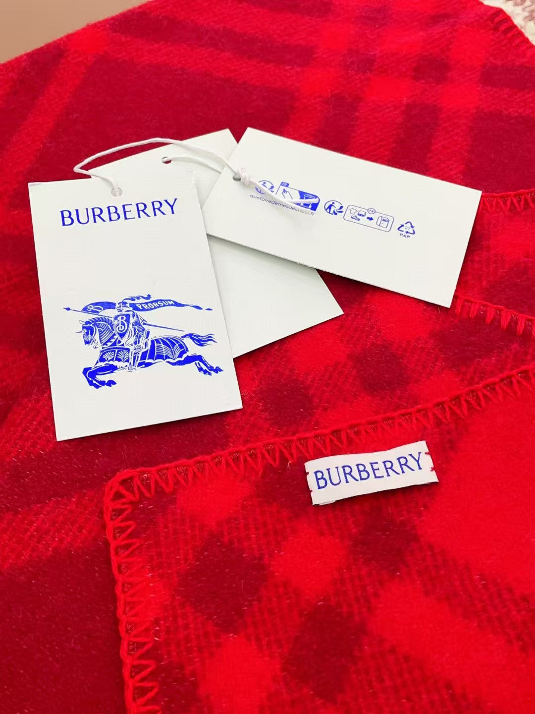 Double sided plaid scarf