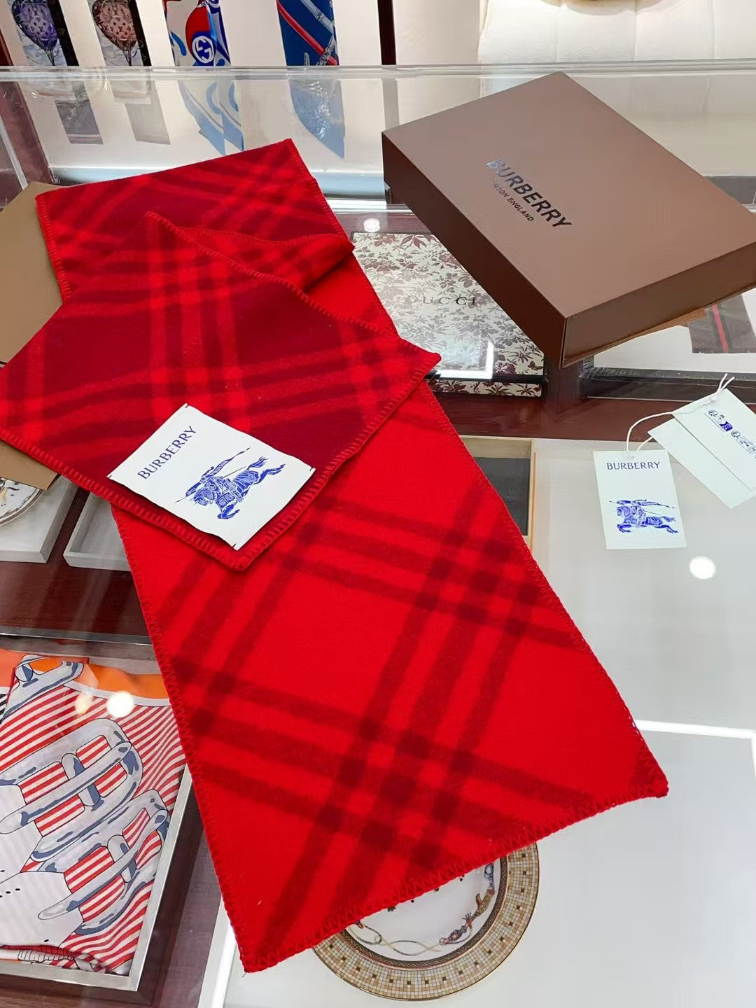Double sided plaid scarf