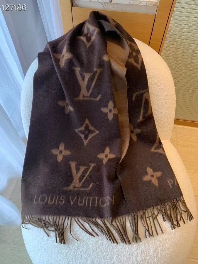 New autumn and winter scarf