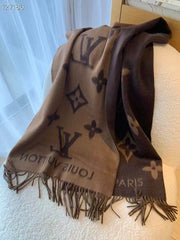New autumn and winter scarf