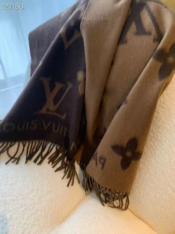 New autumn and winter scarf