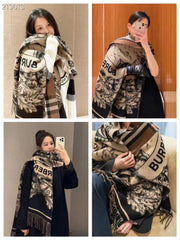 Simple and versatile scarf