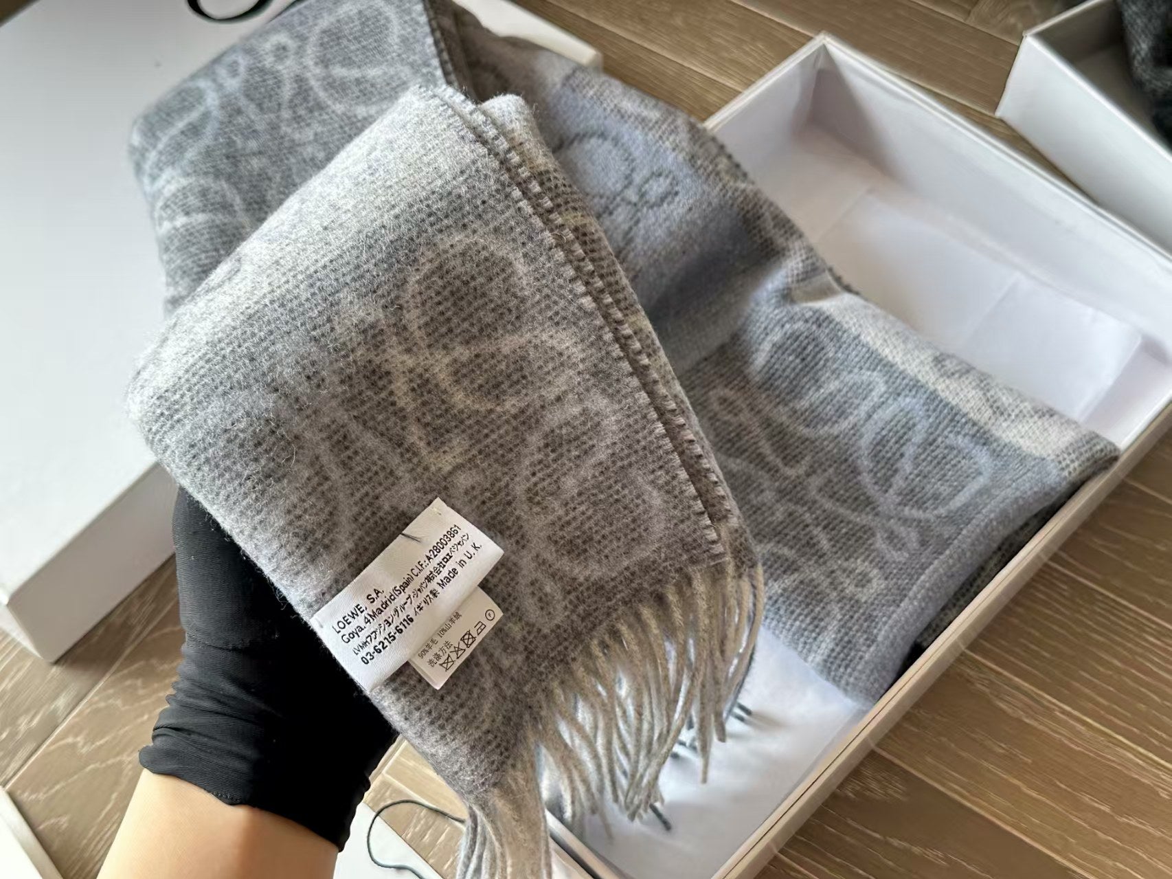 cashmere scarf