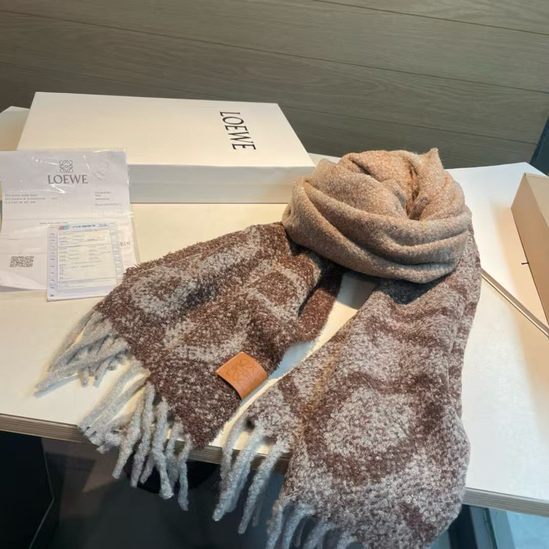 New cashmere scarf