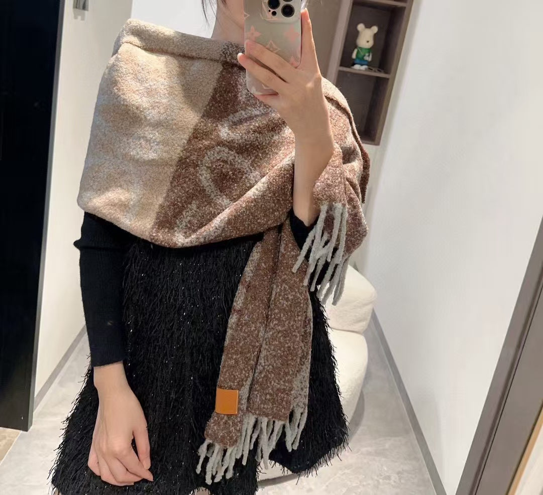 New cashmere scarf