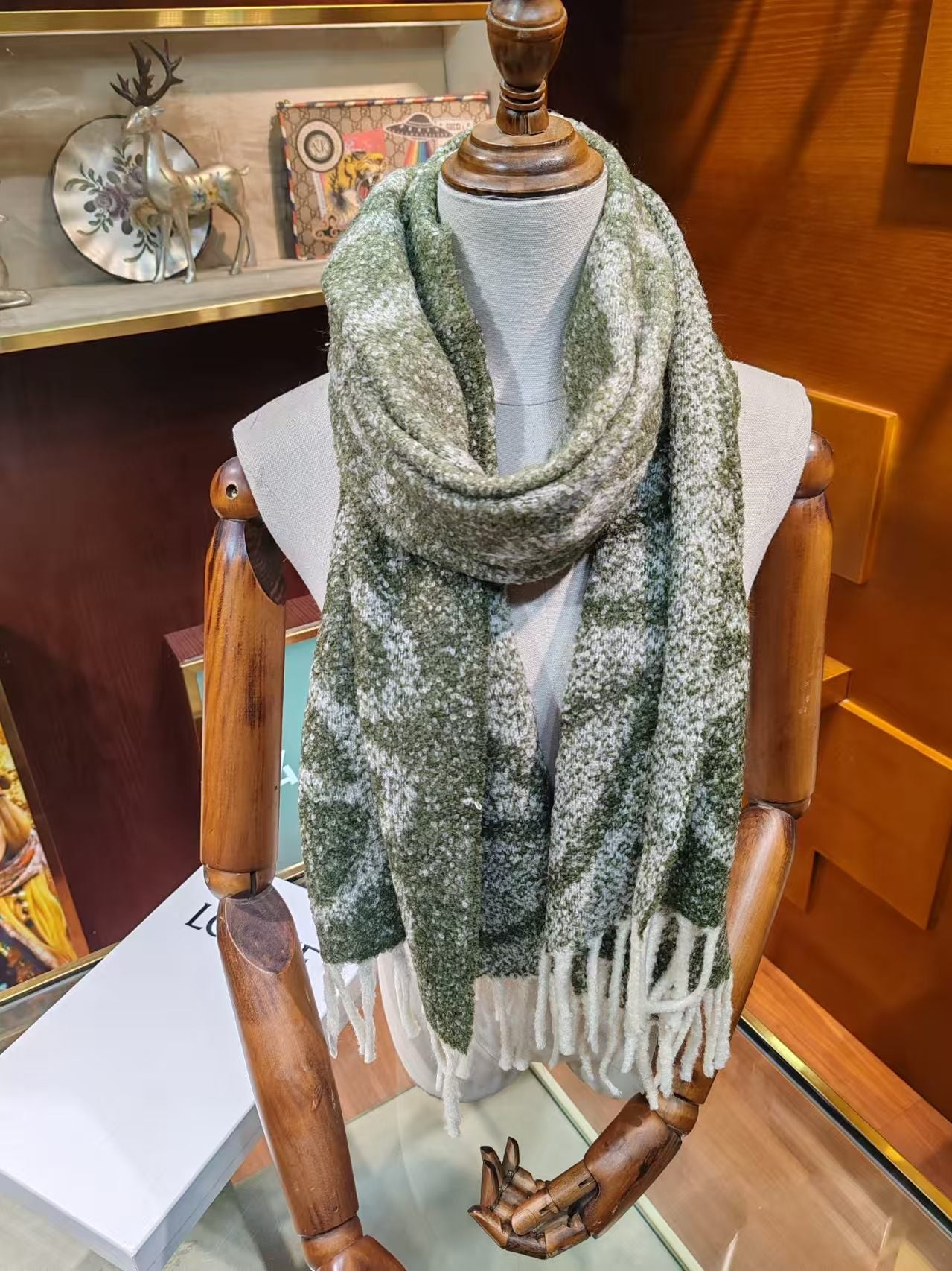 New cashmere scarf