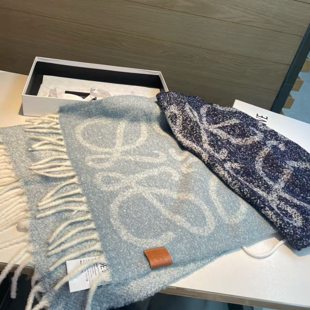 New cashmere scarf