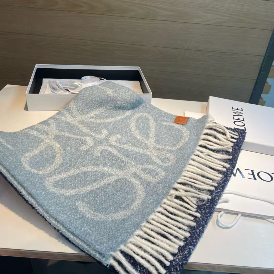 New cashmere scarf