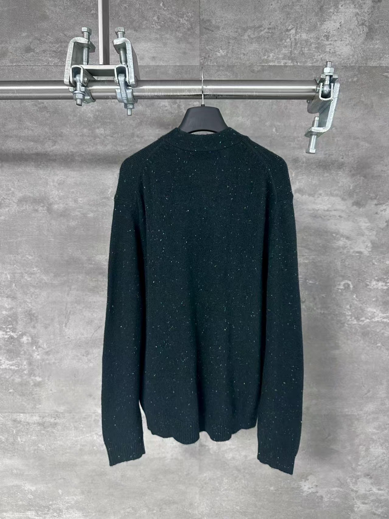 Cashmere knitted cardigan