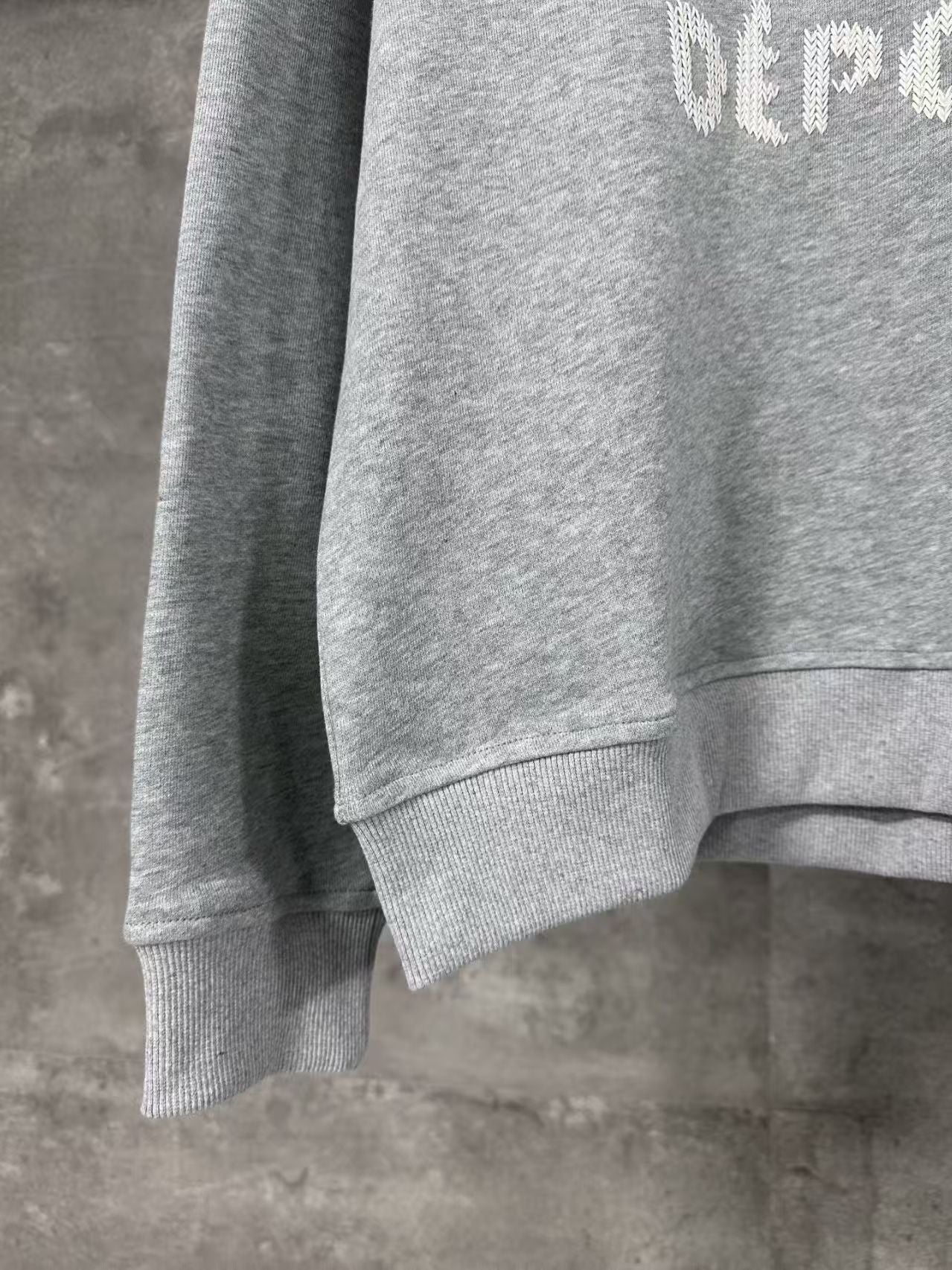New embroidered round neck hoodie
