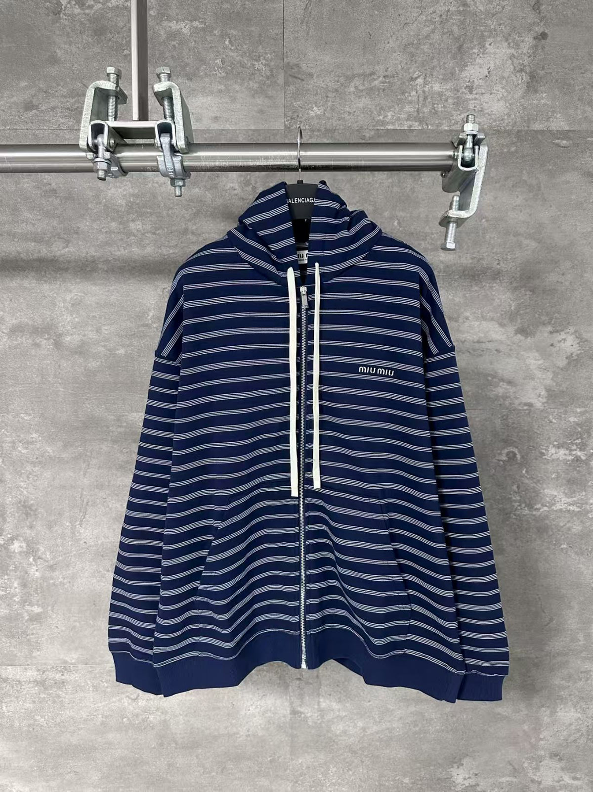 Cashmere knitted cardigan