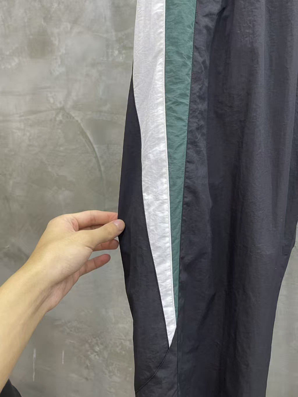 New embroidered patchwork pants