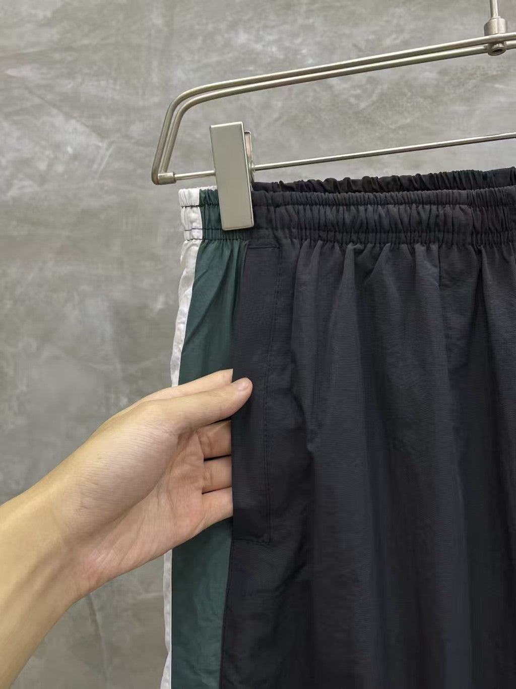 New embroidered patchwork pants