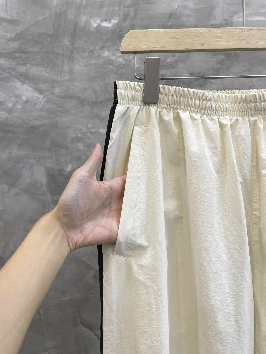 New quick drying sunscreen pants