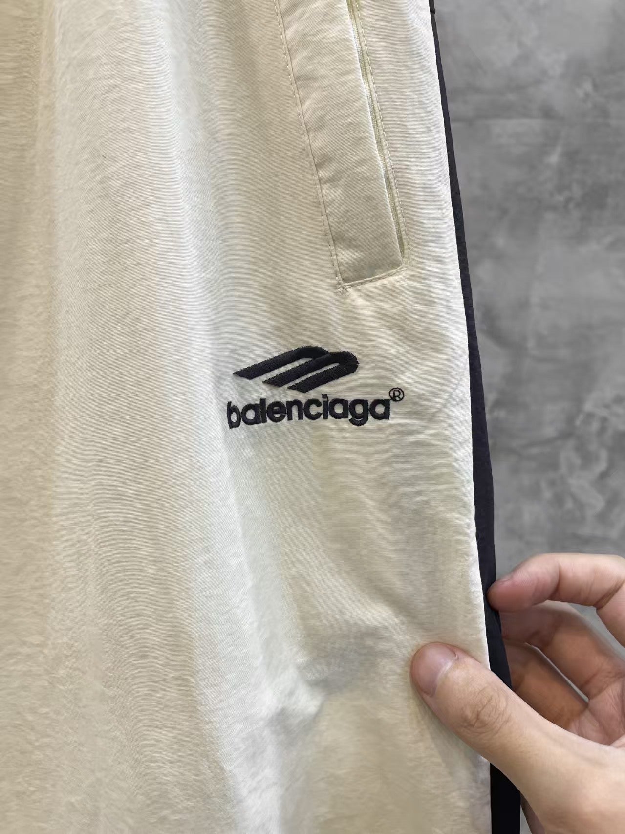 New quick drying sunscreen pants