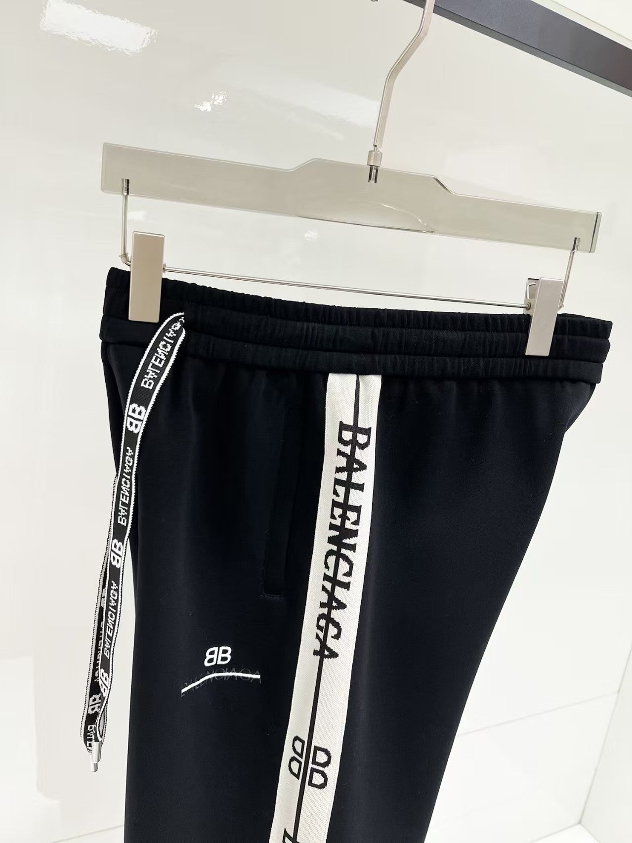 Splicing casual pants