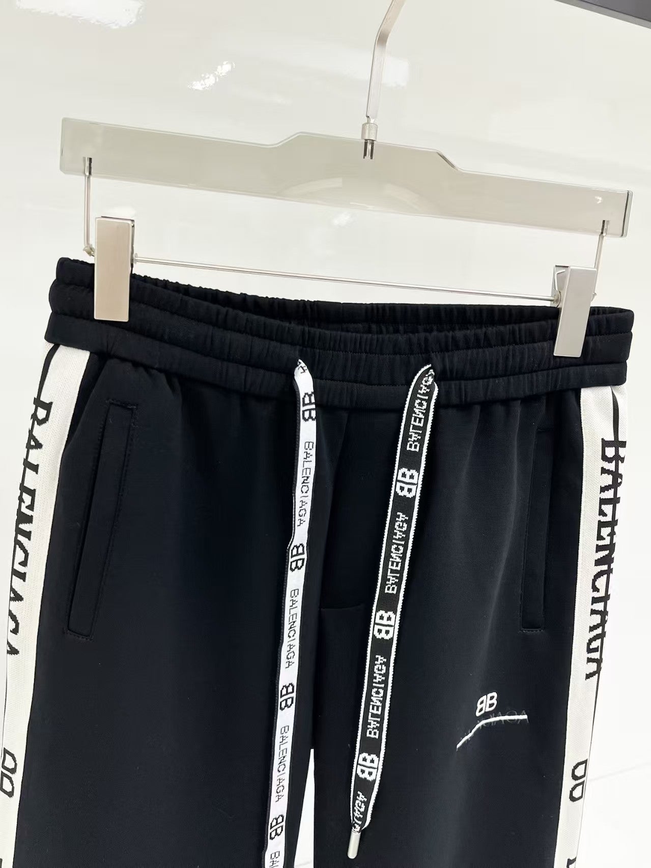 Splicing casual pants