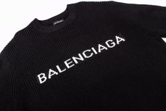Loose and fashionable knitted sweater