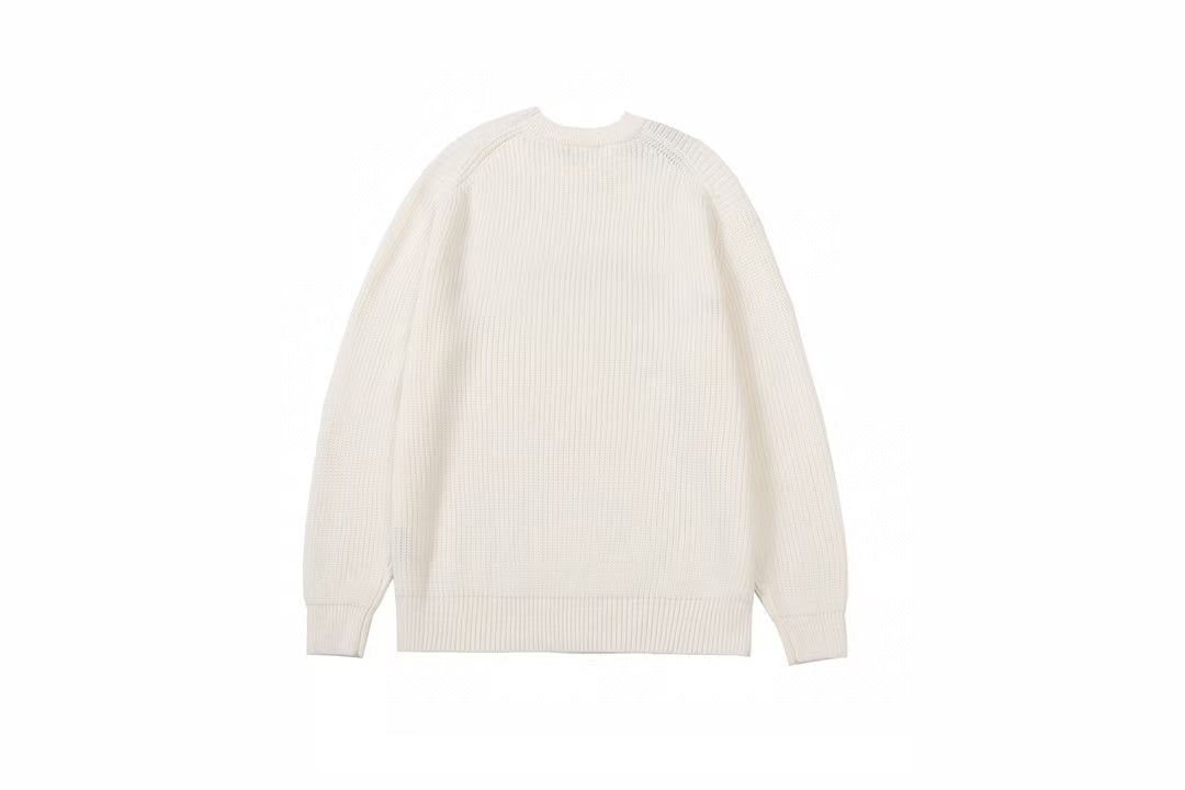 Loose and fashionable knitted sweater