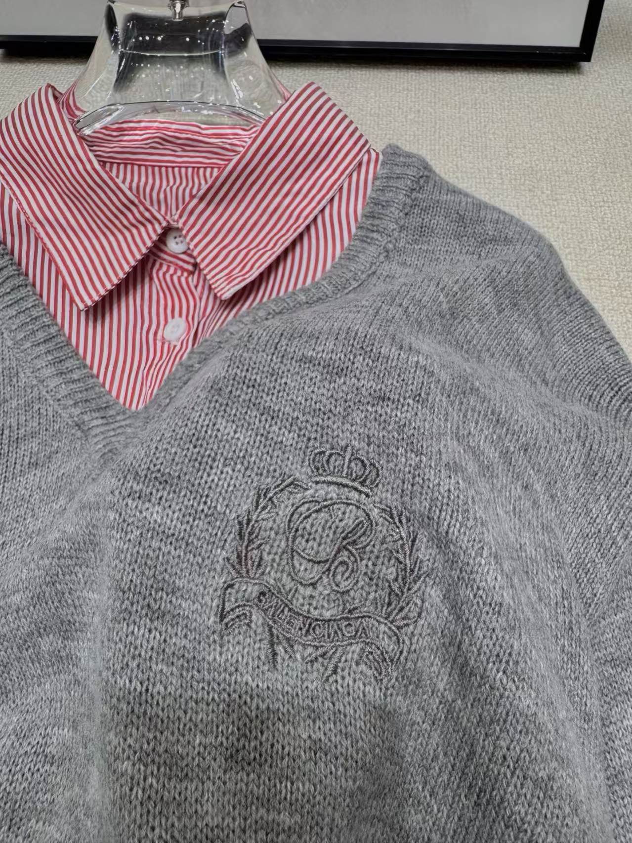 Autumn and winter women's sweaters