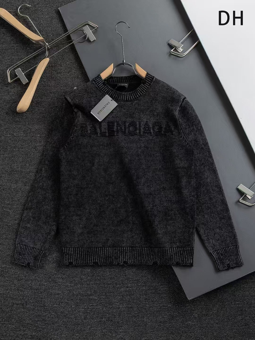 Autumn and winter sweaters