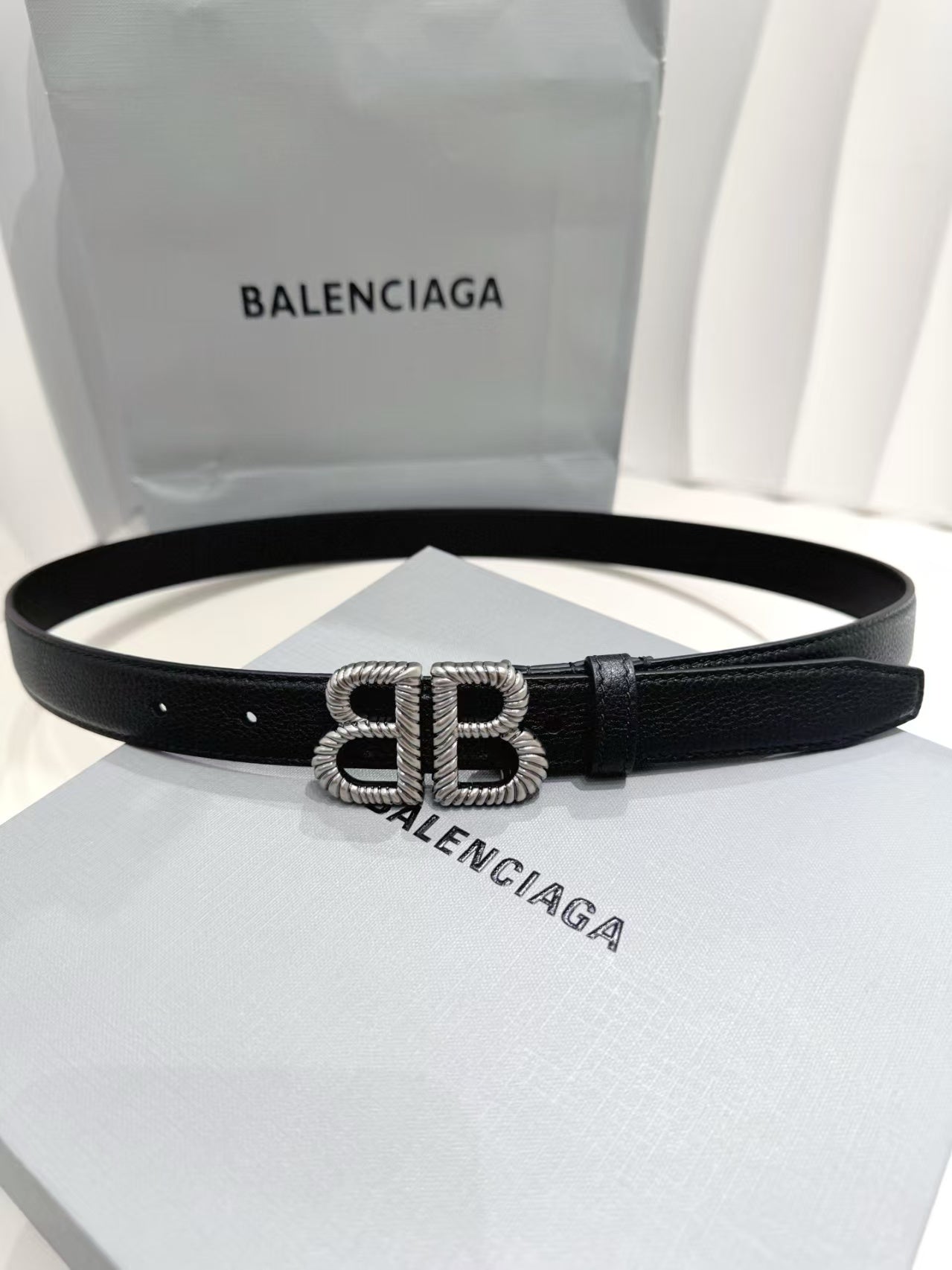 Fashionable unisex waist belt