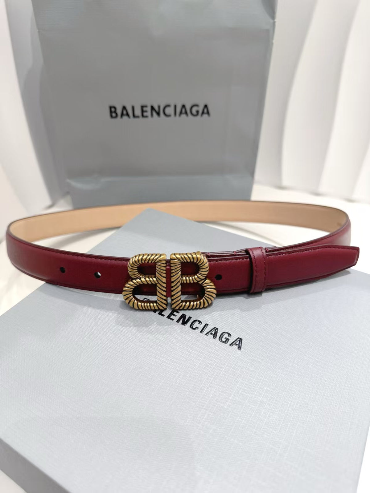 Fashionable unisex waist belt