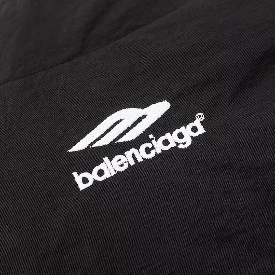 Windbreaker jacket 1