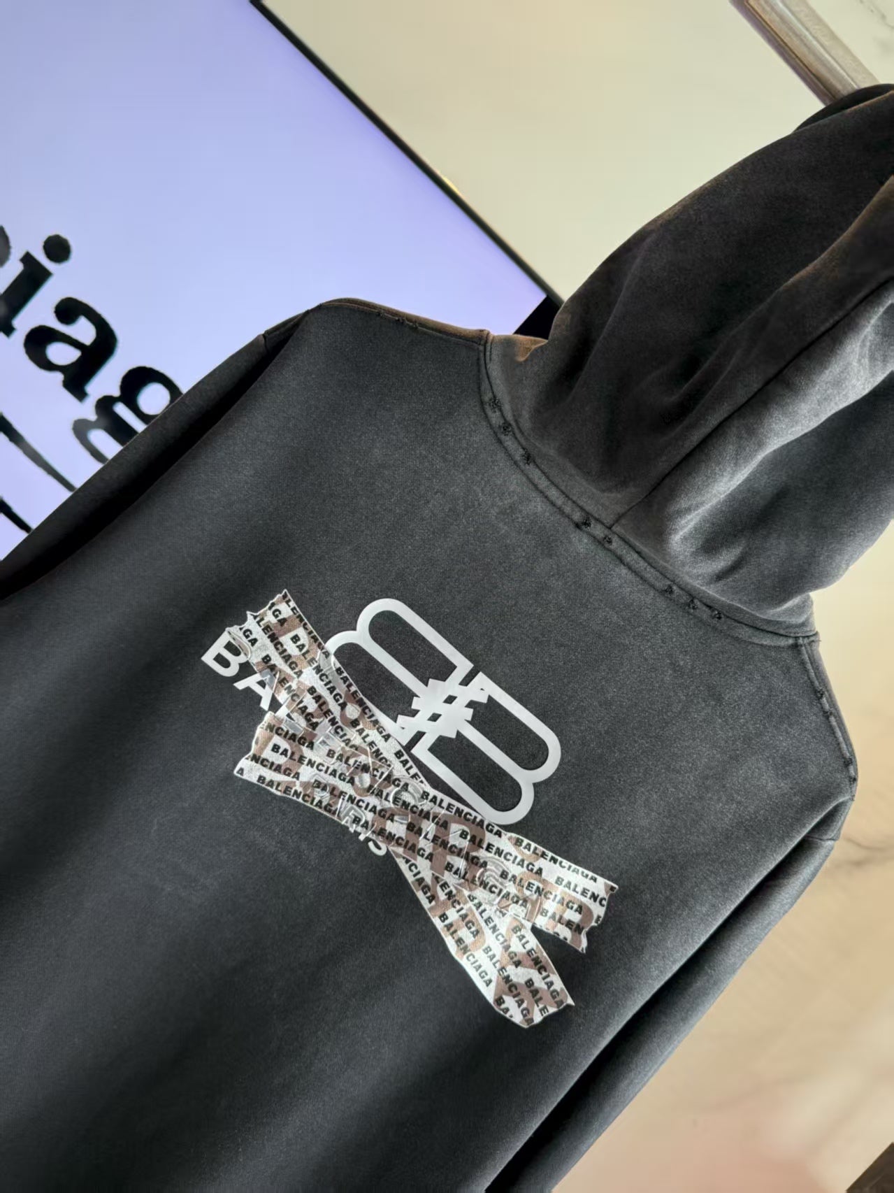 Letter tape hooded sweatshirt