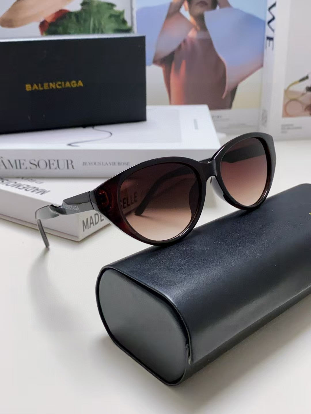 Simple sunglasses