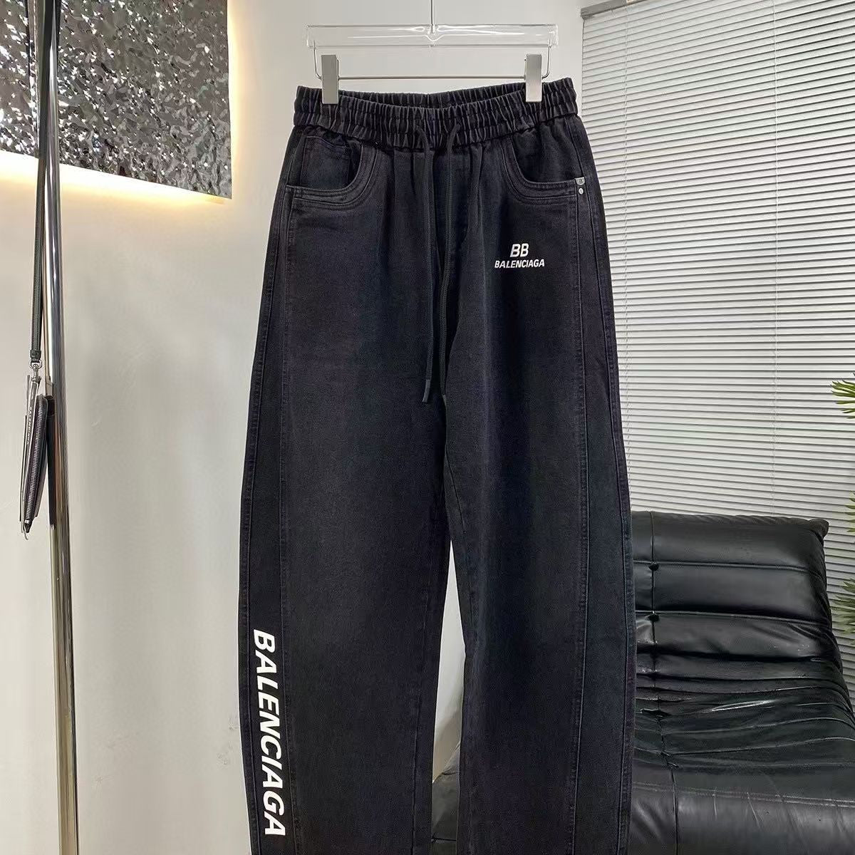 New denim curved knife pants