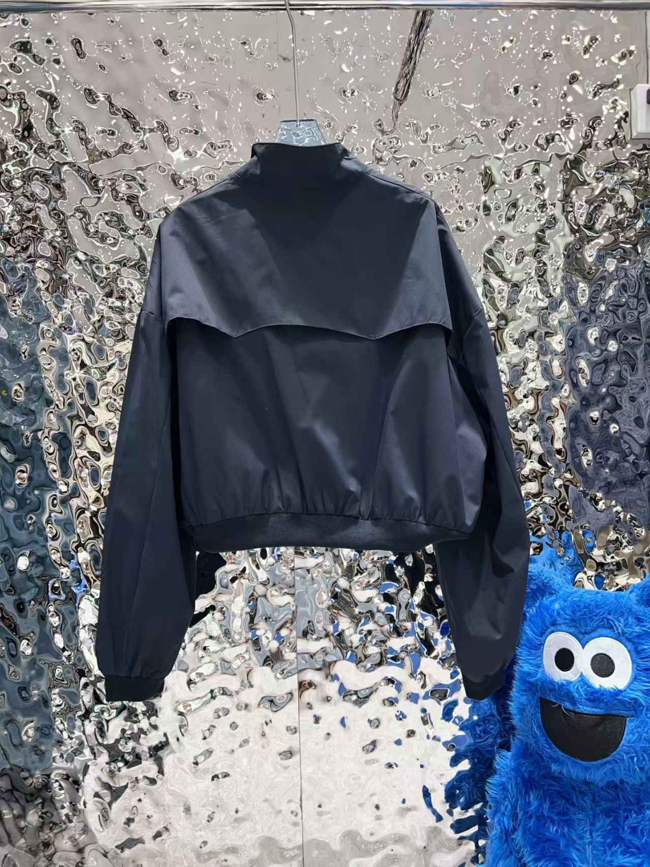 Short bread jacket