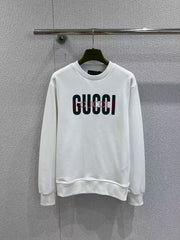 Color blocking letter print round neck