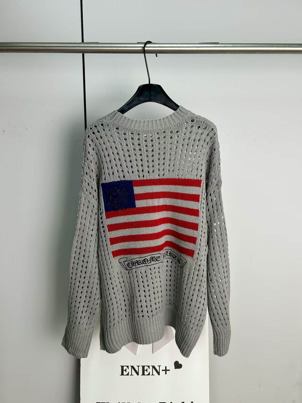 New hollowed out knitted sweater