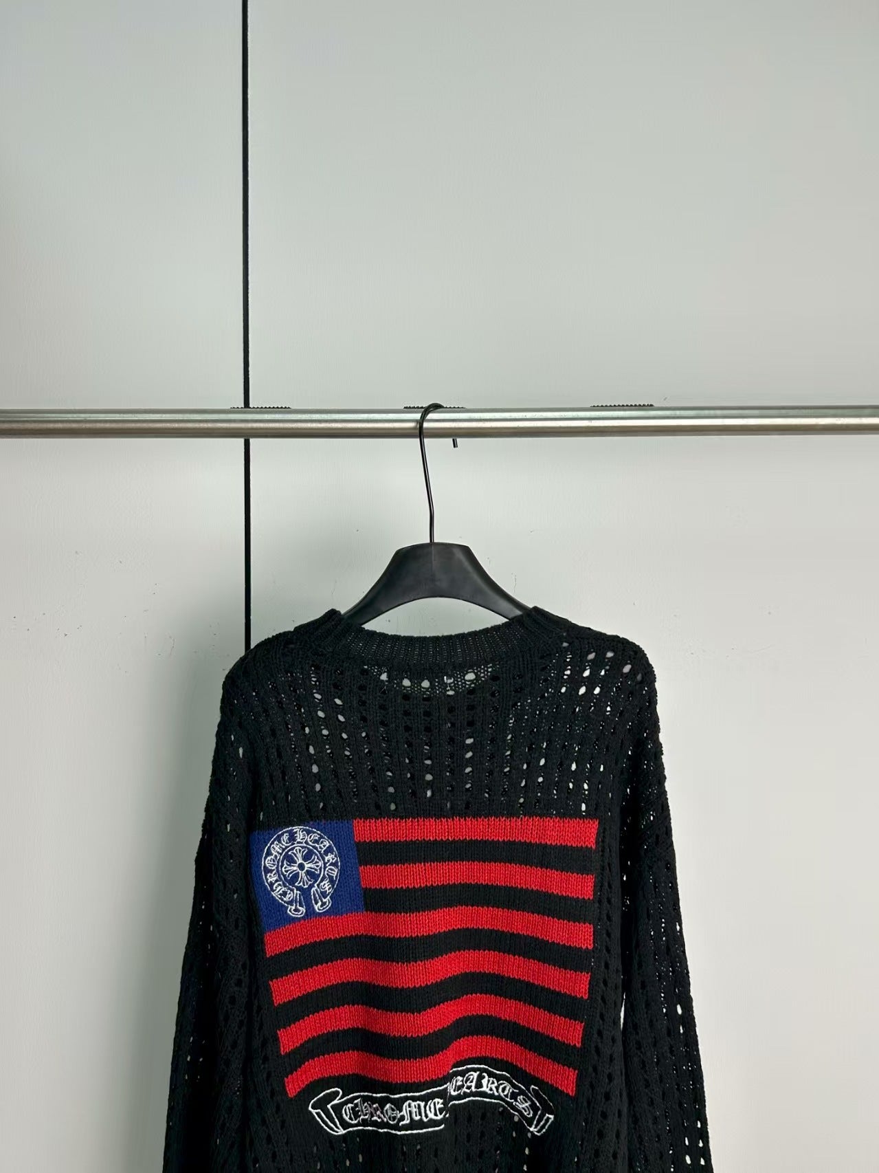 New hollowed out knitted sweater