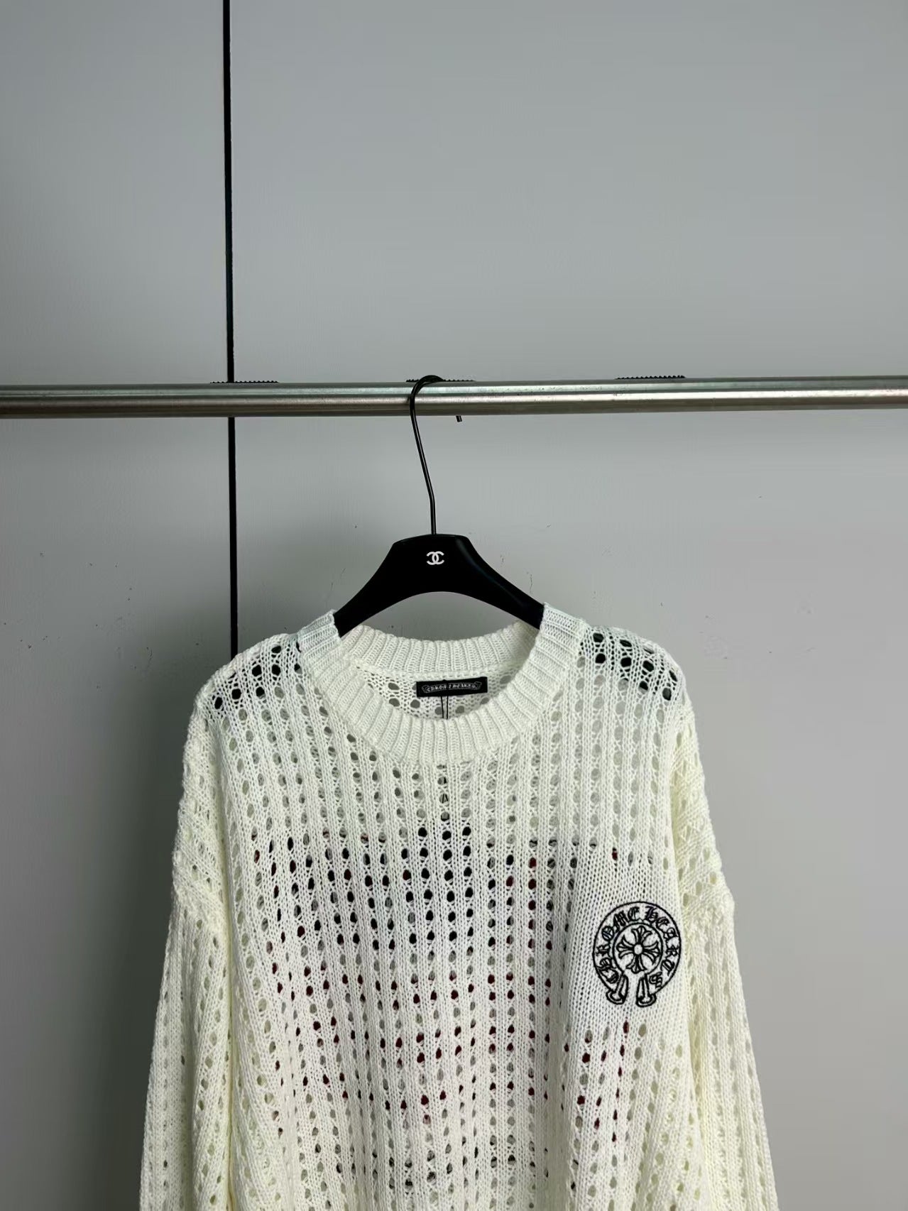 New hollowed out knitted sweater