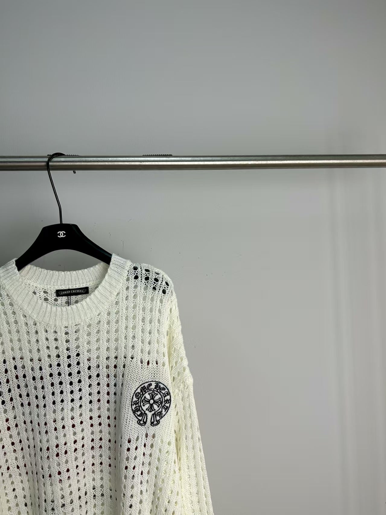 New hollowed out knitted sweater