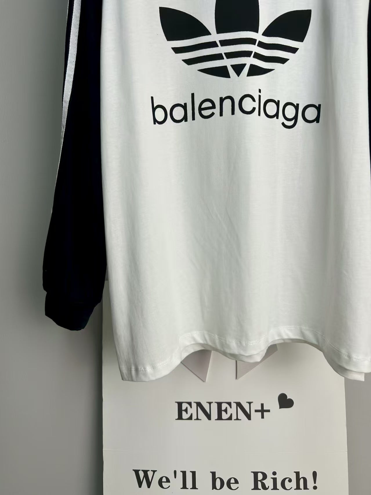 Casual classic long sleeved shirt