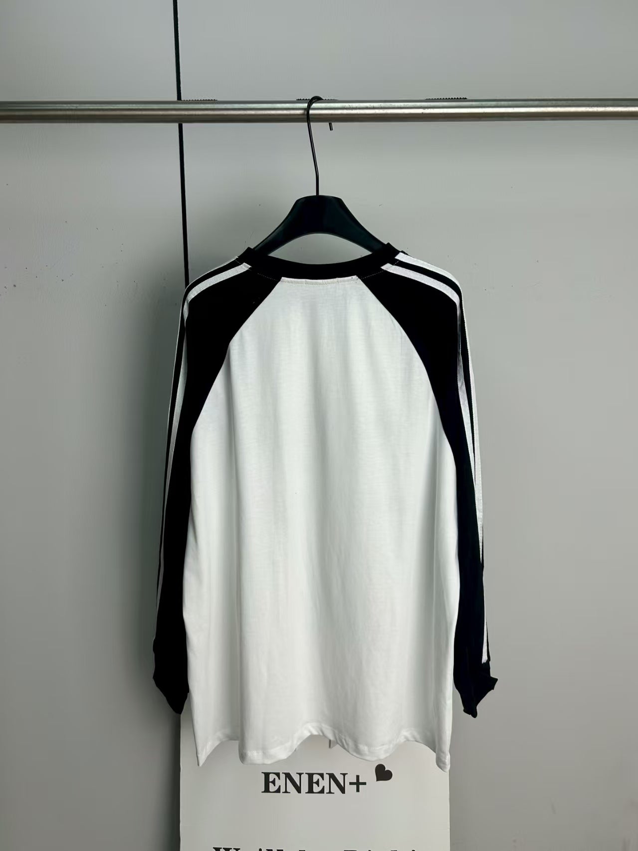 Casual classic long sleeved shirt