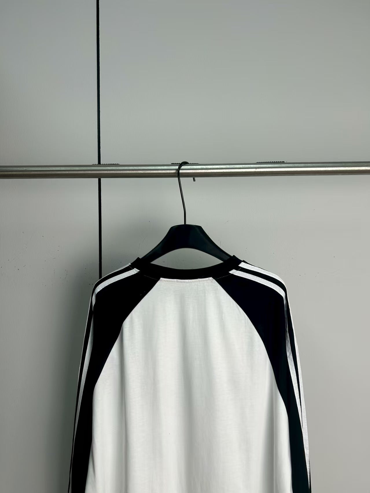 Casual classic long sleeved shirt