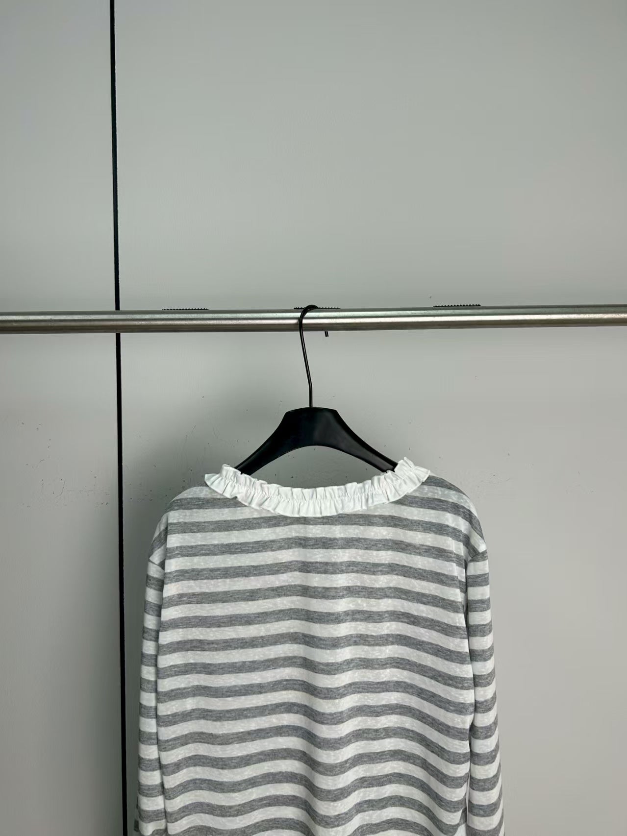 New long sleeved top