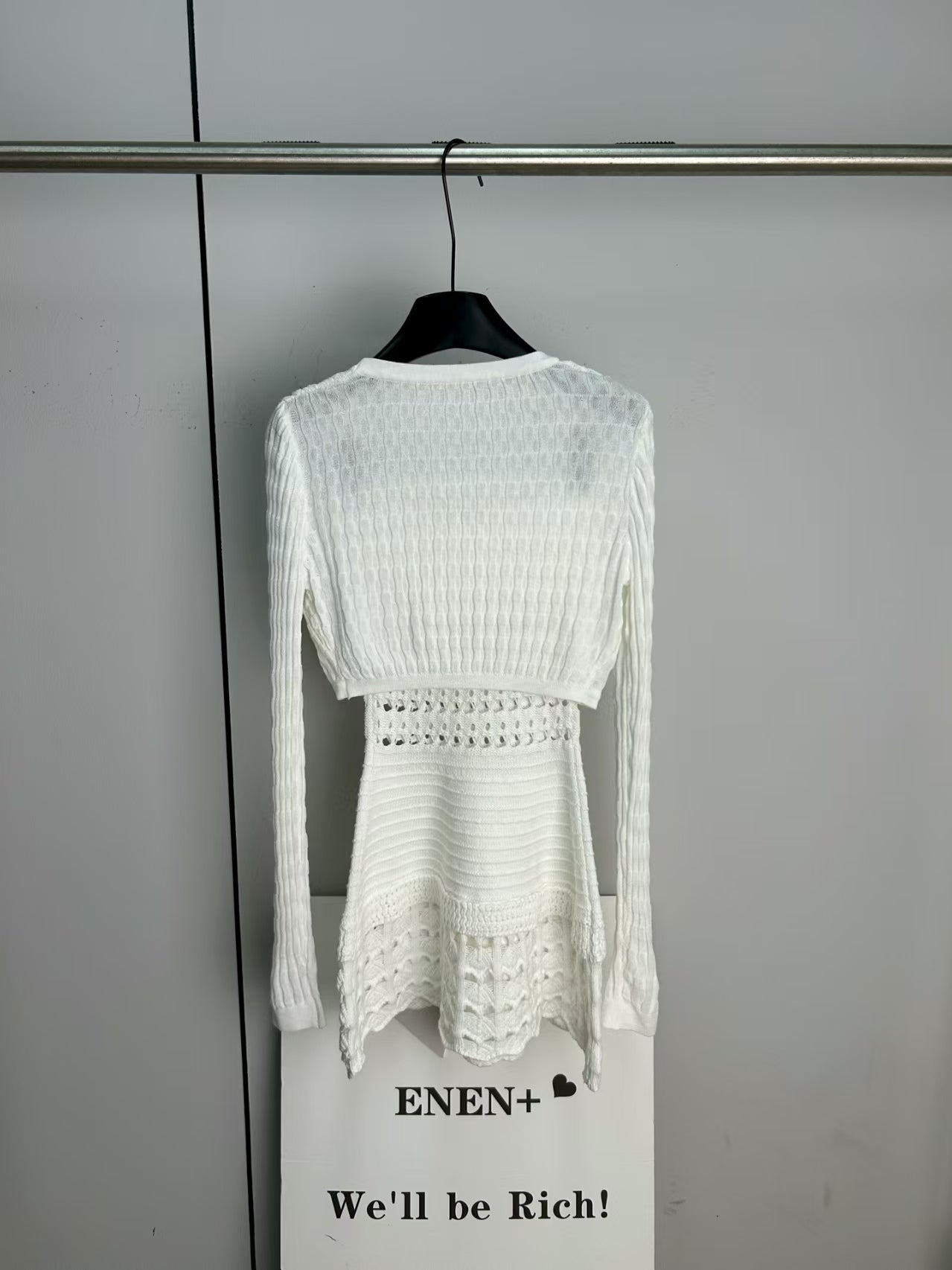 Knitted strapless skirt cardigan