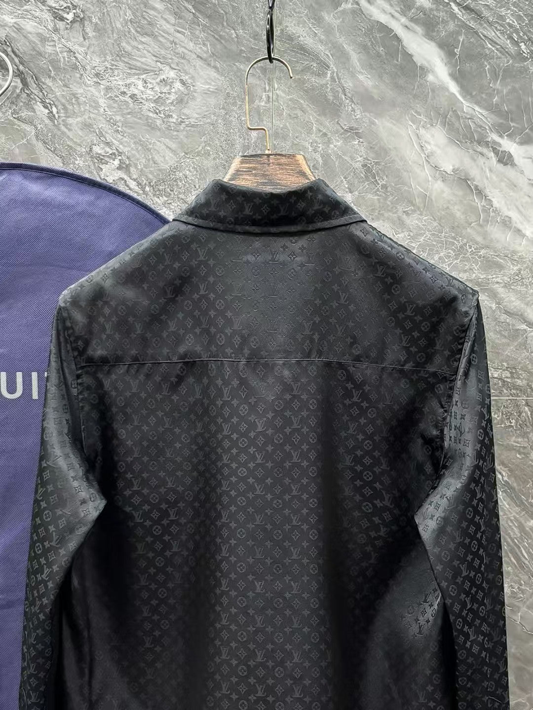 New long sleeved shirt