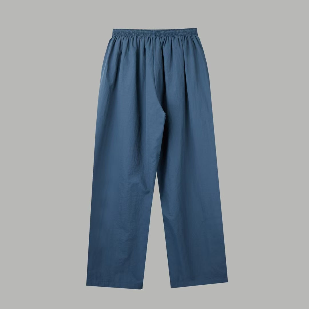 Waterproof sports pants