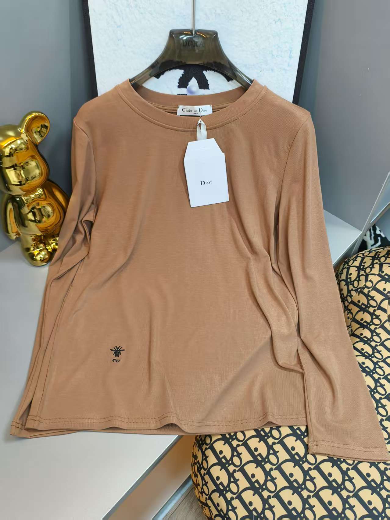 Embroidered round neck long sleeved top