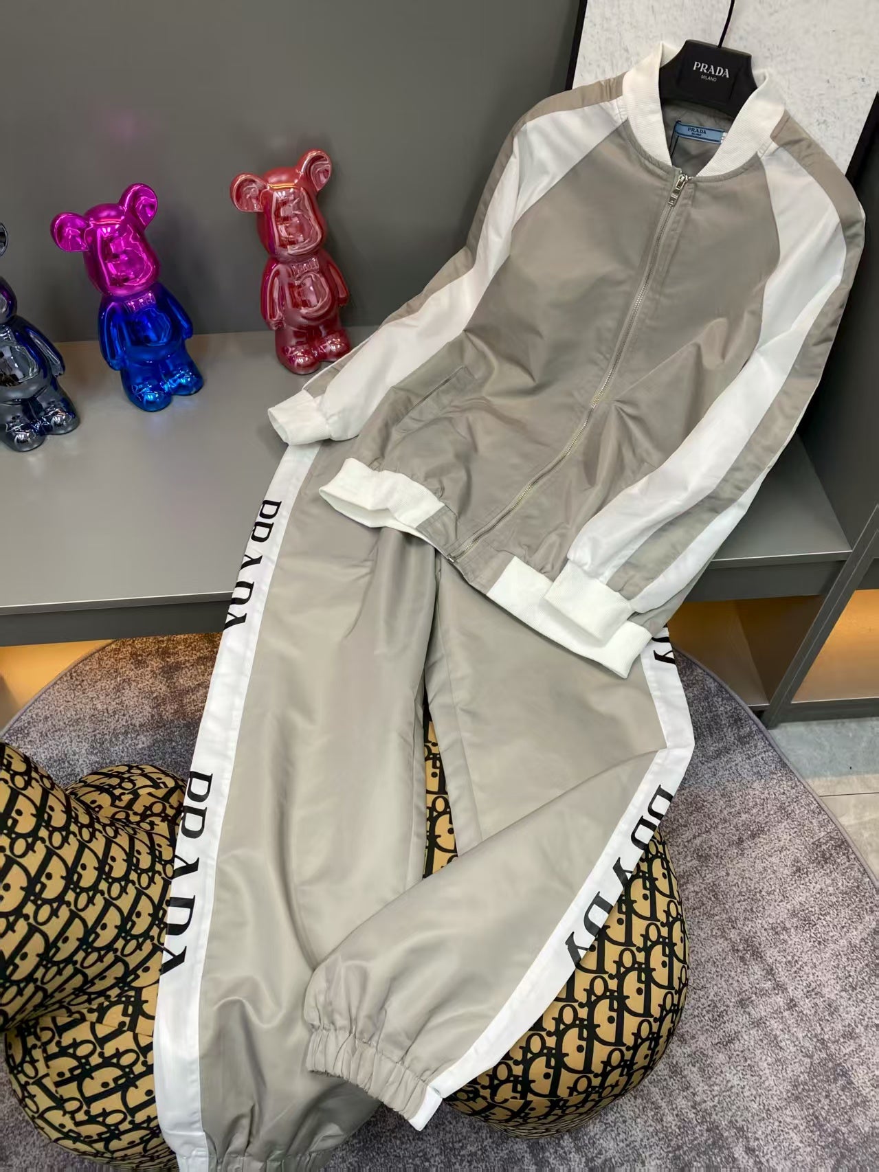 New sports suit