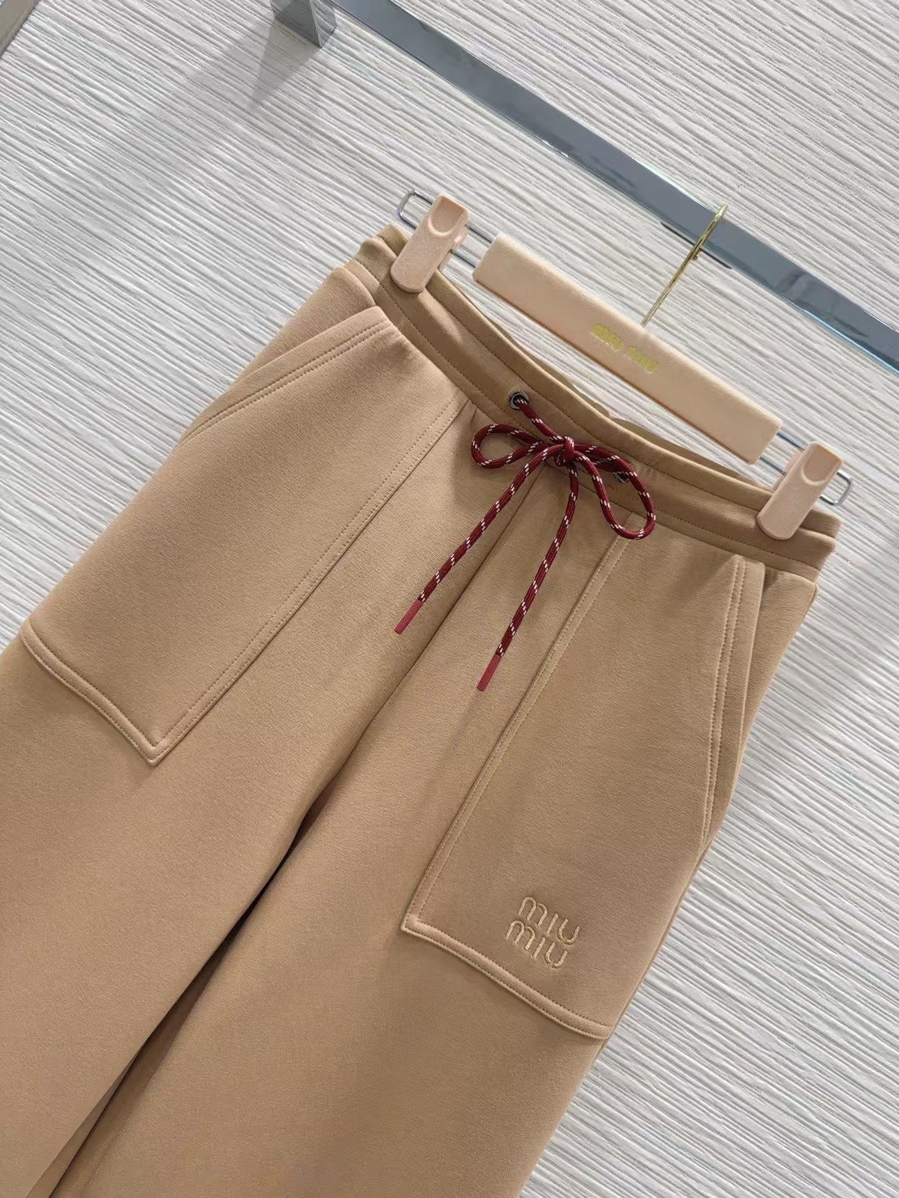 Hooded zipper set
