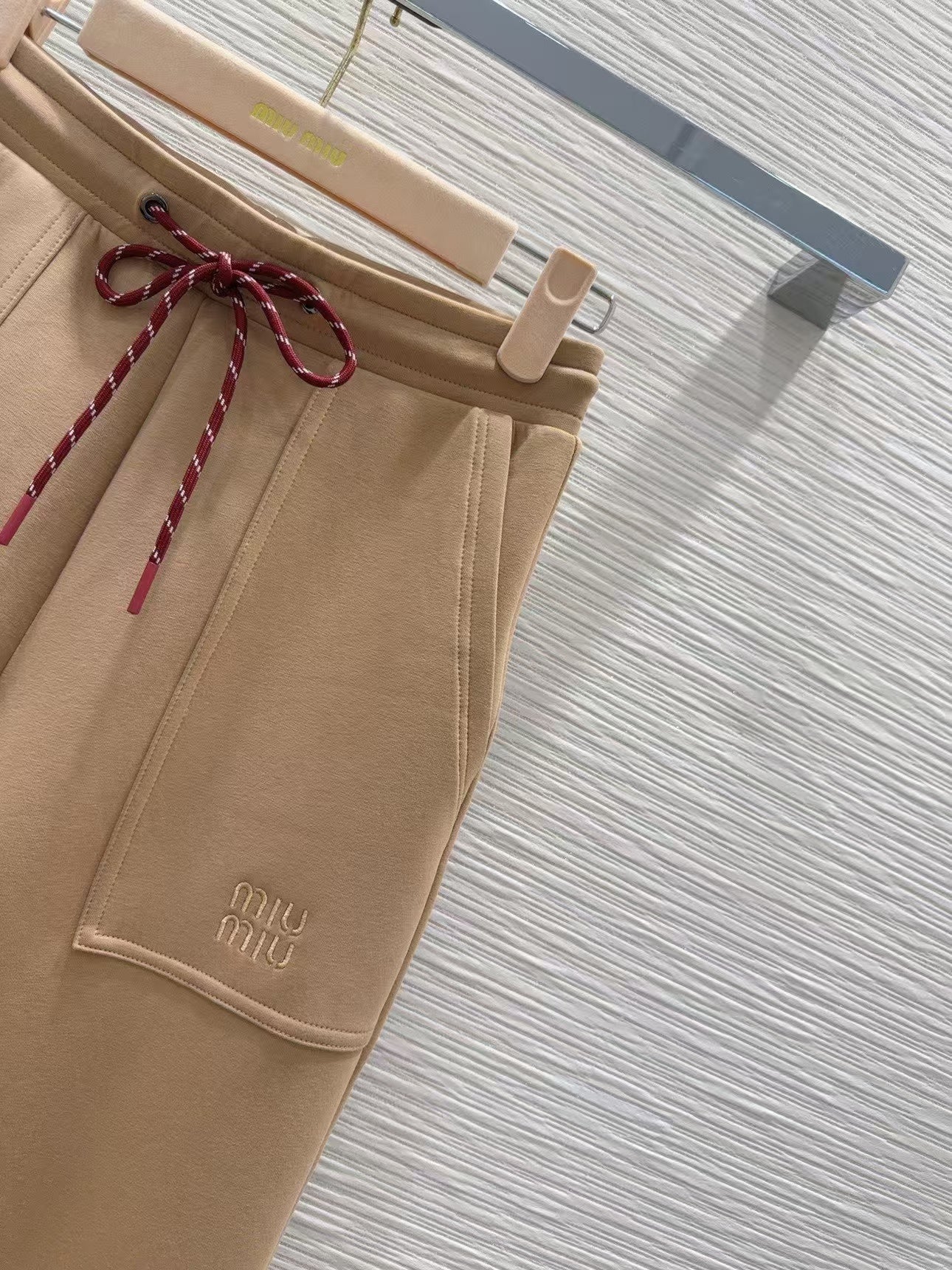 Hooded zipper set