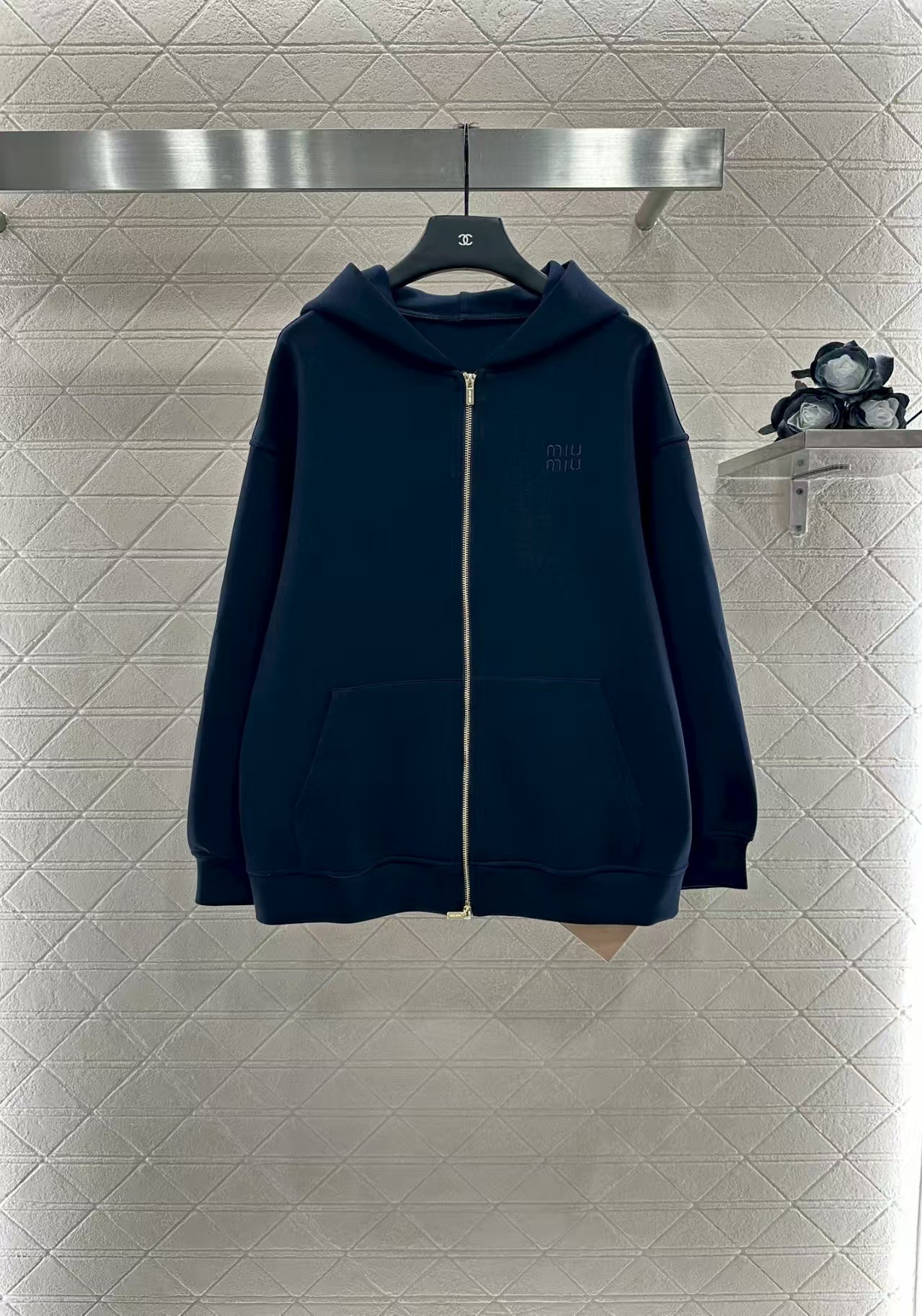 Hooded zipper set